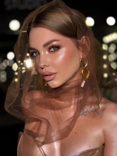 The Beauty School · práctica, backstage y eventos de la carrera