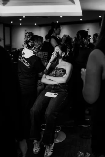 The Beauty School · práctica, backstage y eventos de la carrera