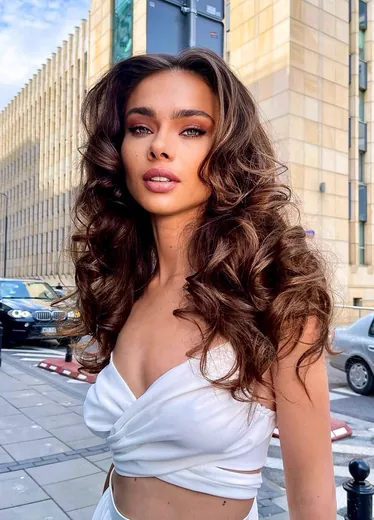 The Beauty School · práctica, backstage y eventos de la carrera